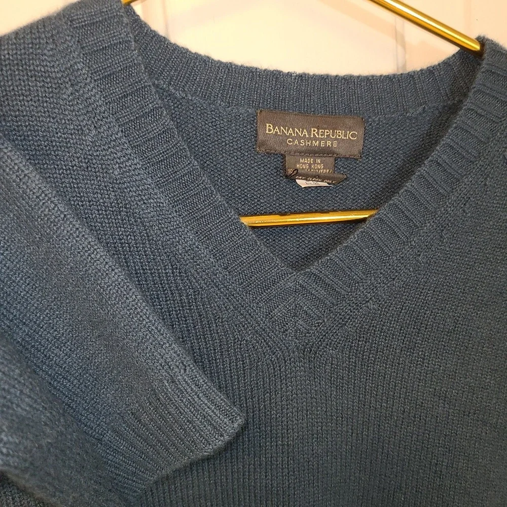 Banana Republic Sweater Mens Large Blue 100% Cashmere Premium Luxury Yarn V-Neck